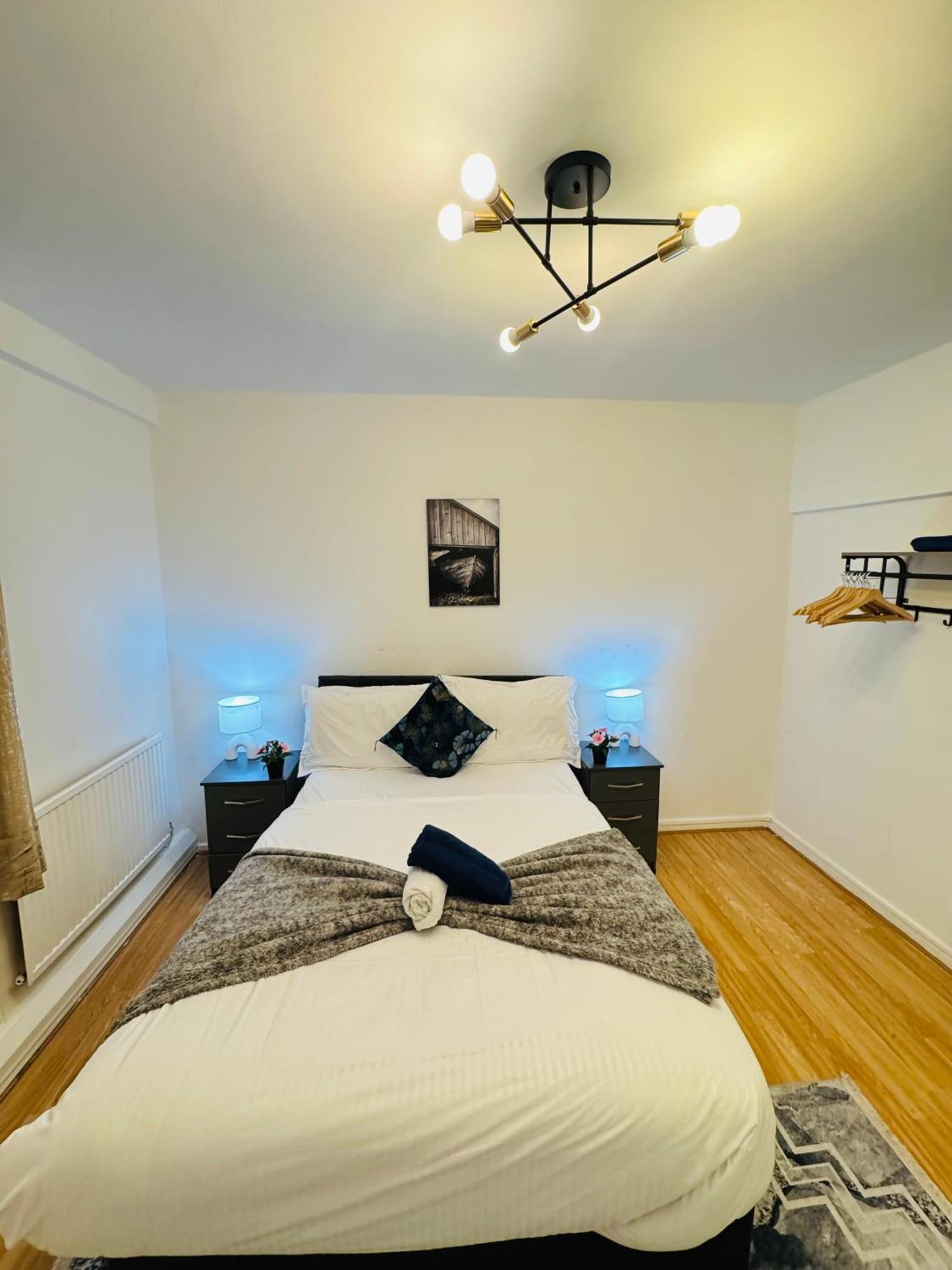 Two Bedroom In Paddington * Londres